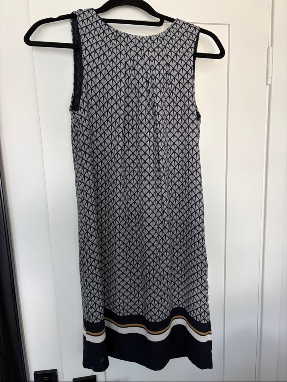 H&M Navy & White Sleeveless Geometric Midi Dress